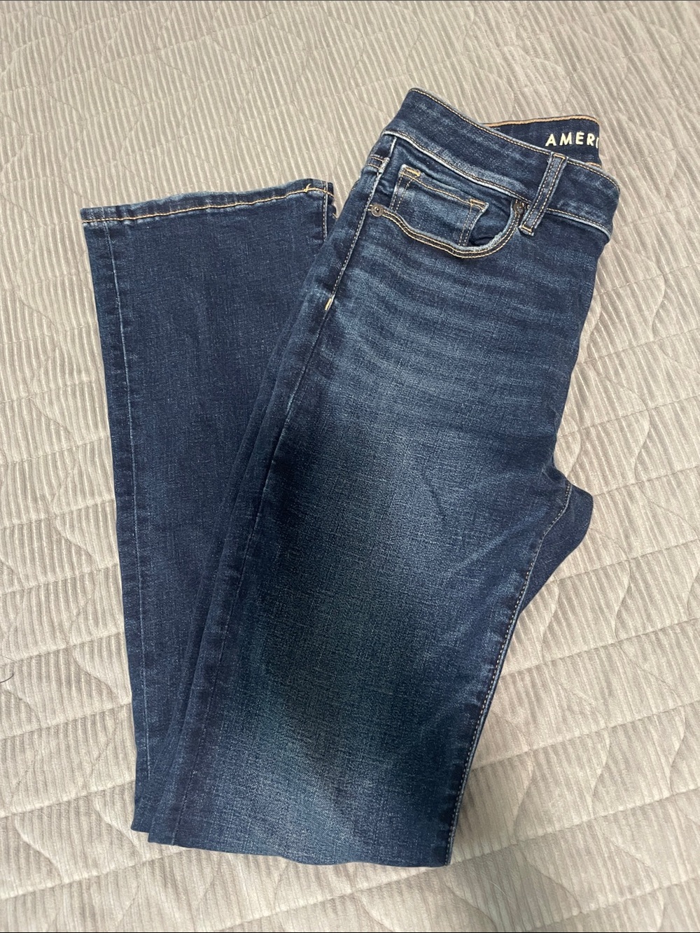 American Eagle Outfitters Dark Blue Faded Jeans